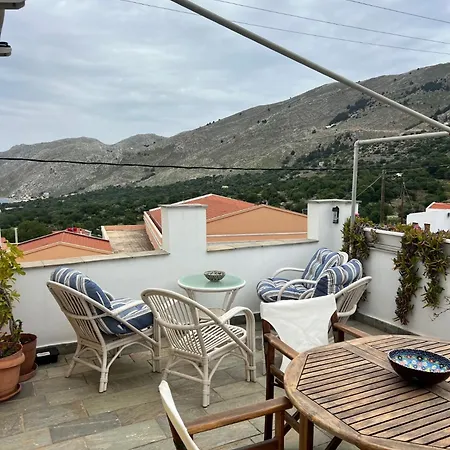 Dimosthenis בית נופש סימי